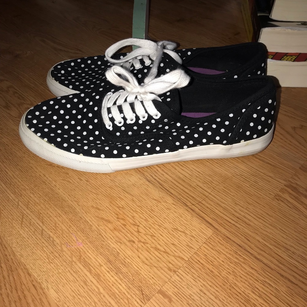 Women’s Sneakers — Polka Dot